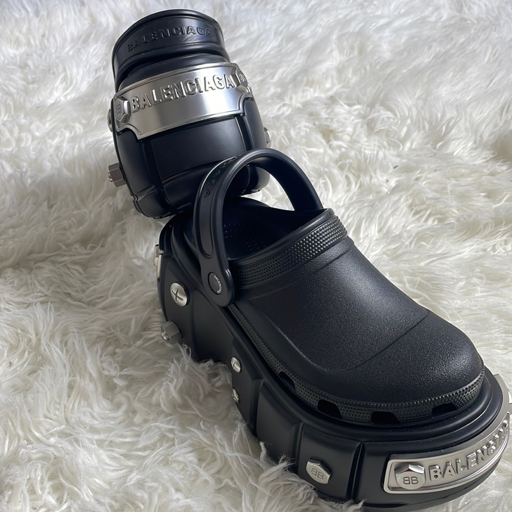 Actual pictures of the  shoes size 35 US 6-7